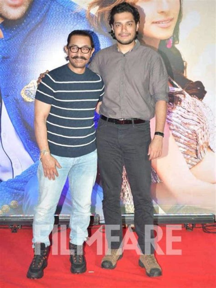 Aamir Khan's Height Unveiled: Exact Measurements In Feet