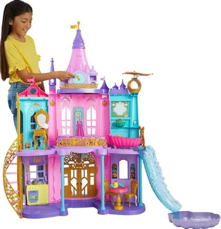 Captivating Images Of Princess Houses