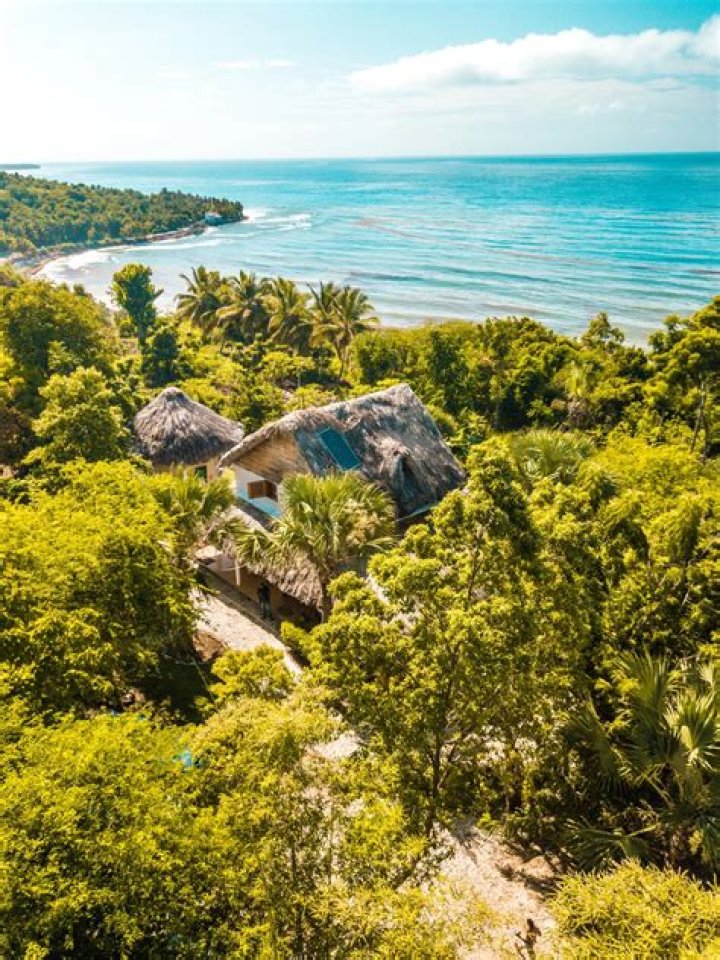 Captivating Images Of The Enchanting Ile D'Haiti