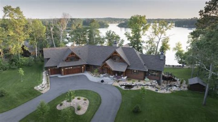 Custom Lake Erie Pool House By Barnwood Builders