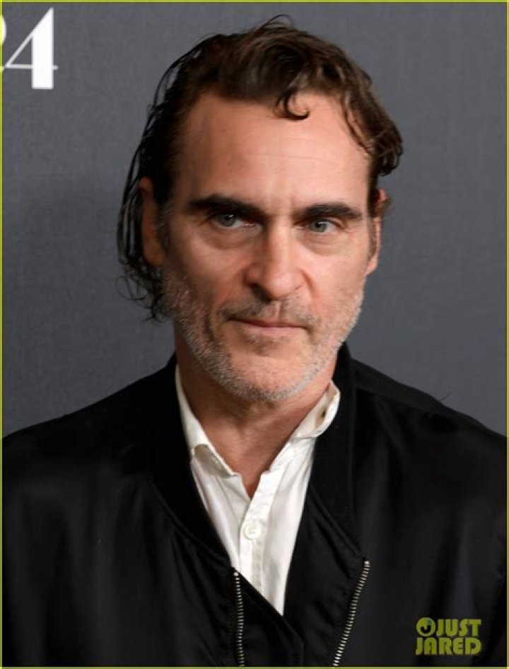Did Joaquin Phoenix's Cleft Palate Influence His Acting Prowess