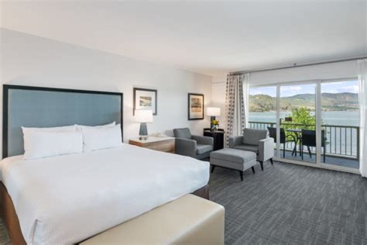 Discover Paradise At The Grand Beach Resort On Lake Bryan