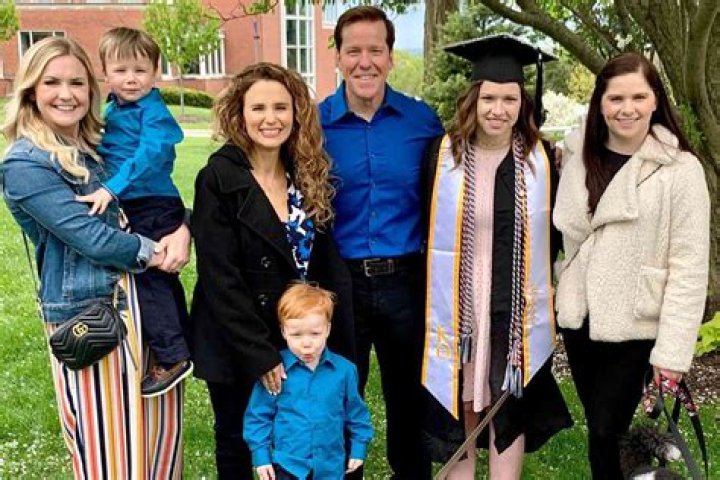 Mitch McConnell's Relationship With His Daughters: A Complex Family Dynamic