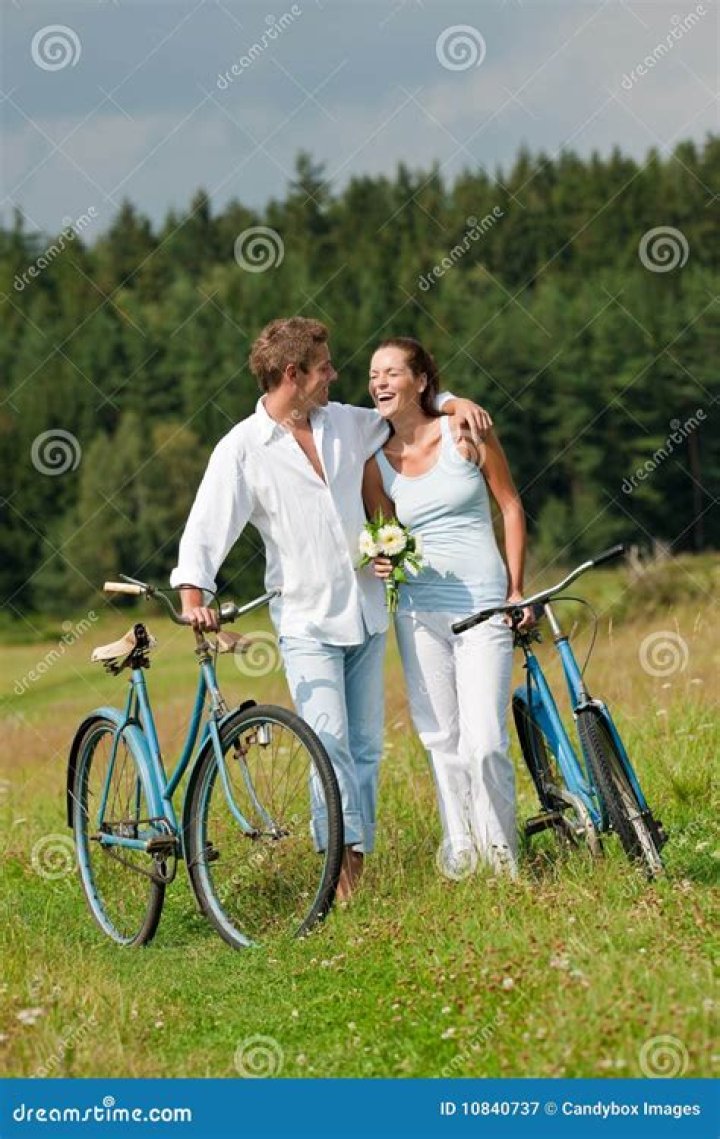 The Ultimate Guide To Romantic Couple Bike Rides